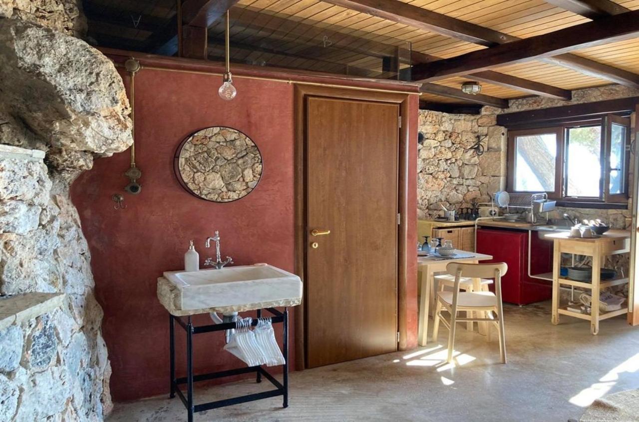 Kamaroules Sea Front Apartment Argostoli  Bagian luar foto